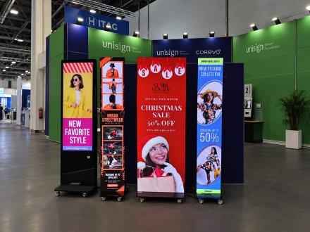 LPOA77250 – LED Poster 77″ P2.5 Totem
