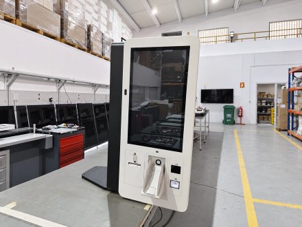 Self Order Kiosk Samsun KSSA 27